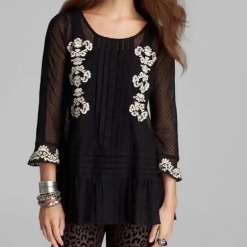 Free People Jocelyn Black Embroidered Mesh Lace Dot Tunic Size Medium